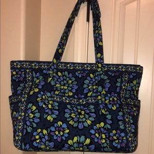 NWOT Vera Bradley Tote